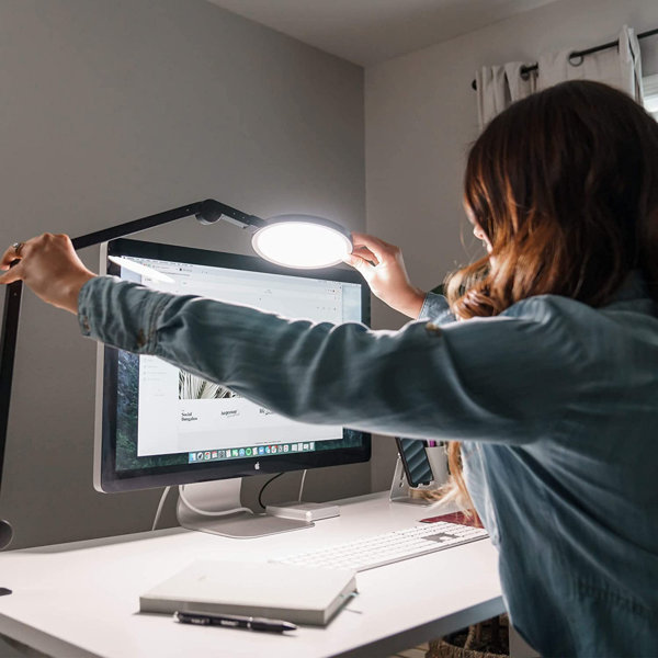 Zoom desk light deals